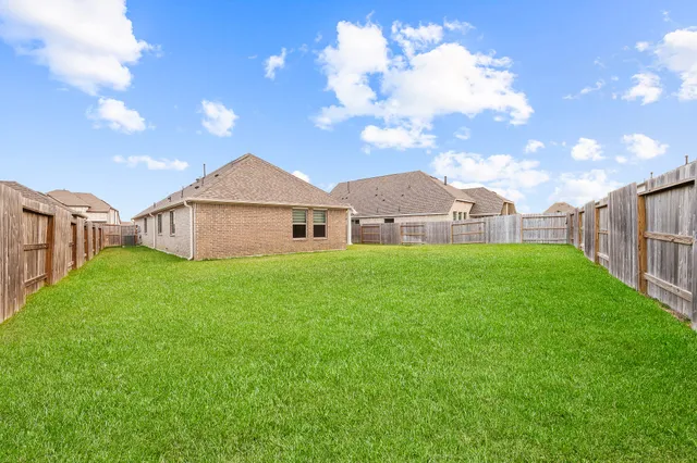$375,000 | 839 Sarasota Shore Drive, Katy, TX 77493