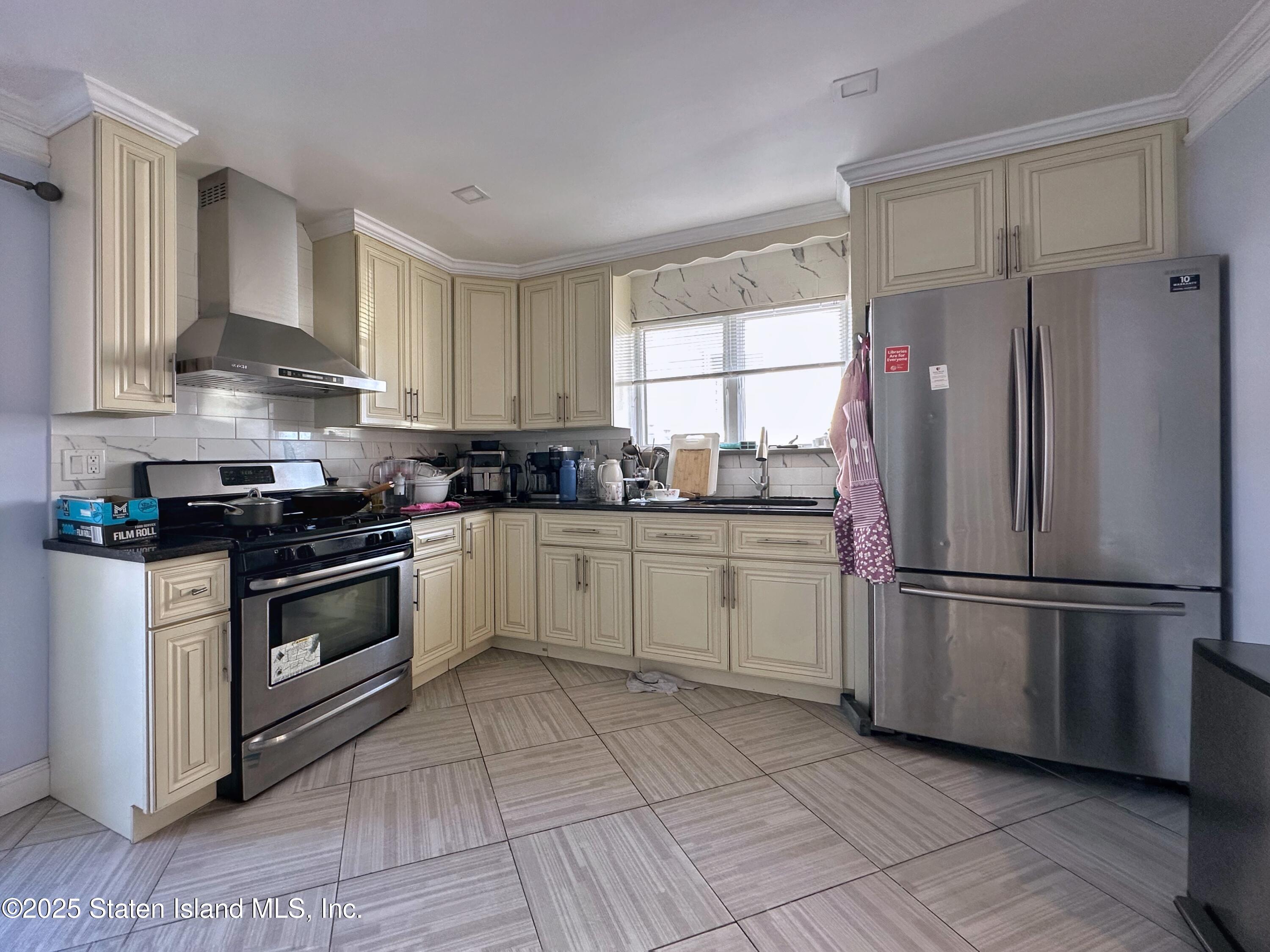 11 Father Capodanno Boulevard Staten Island, NY 10305 - Photo 9 of 22 IMG_6814