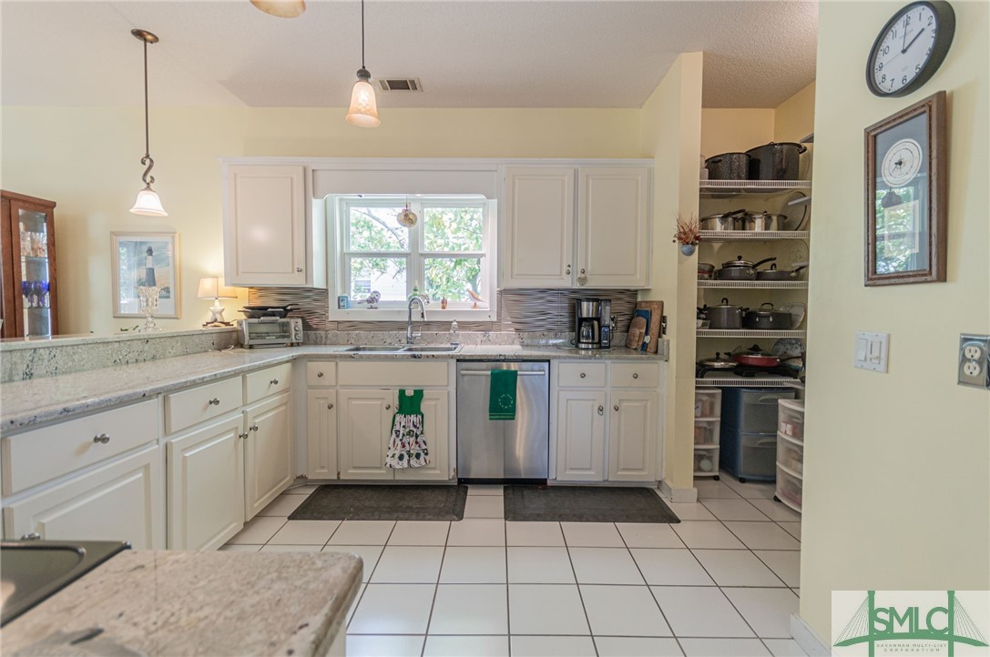 5 Pine Street Tybee Island, GA 31328 - Photo 12 of 35