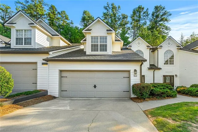 $449,500 | 2015 Barrett Lakes Boulevard, Unit 415, Kennesaw, GA 30144