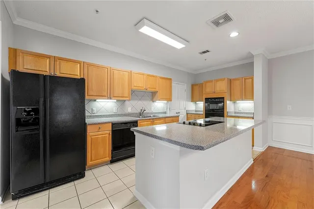 $449,500 | 2015 Barrett Lakes Boulevard, Unit 415, Kennesaw, GA 30144