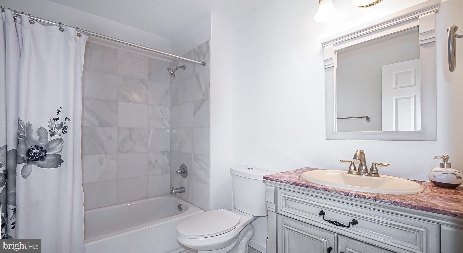 1564 Goldenrain Court Reston, VA 20190 - Photo 25 of 36 Gallery Image 25