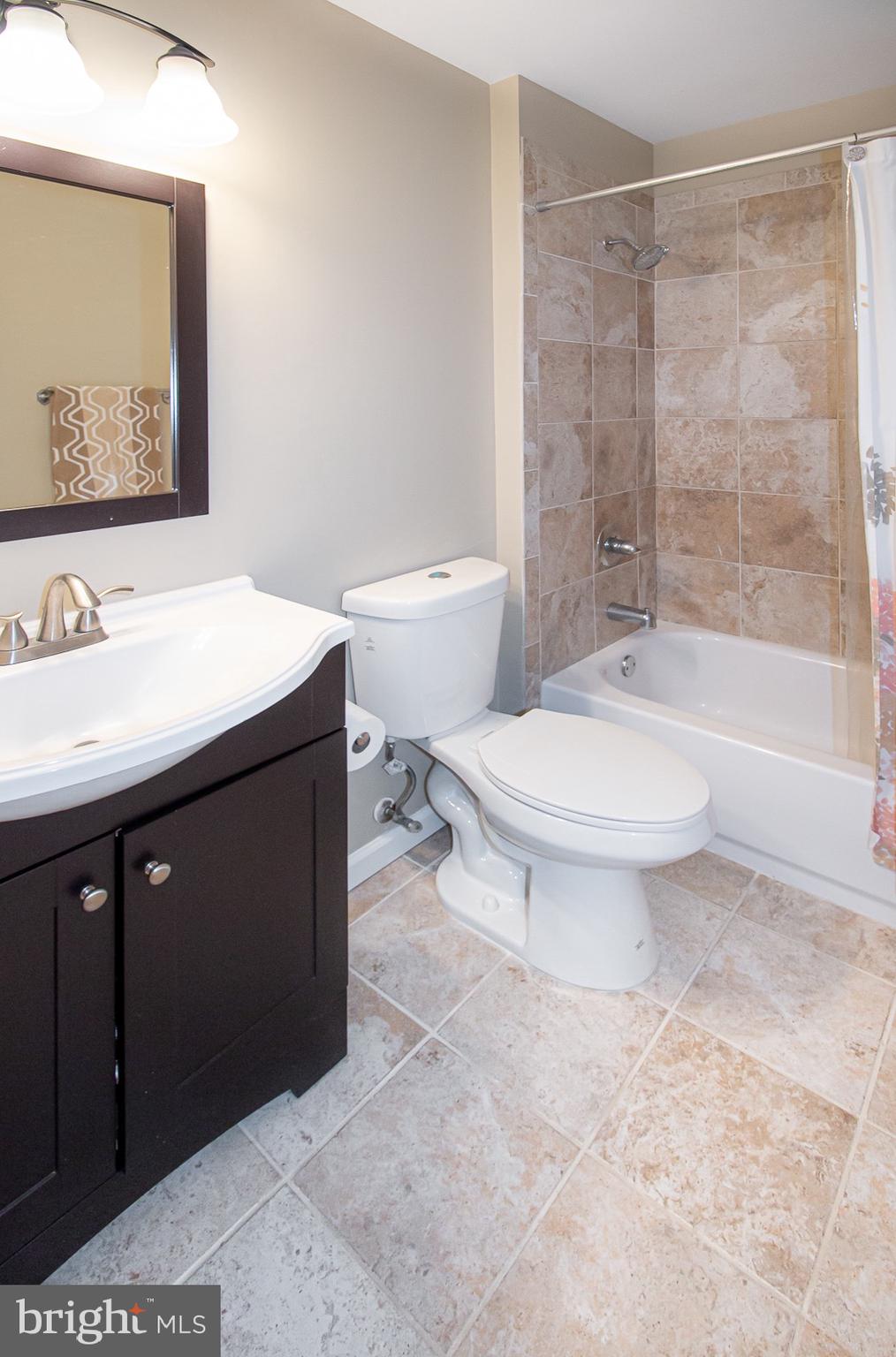 1564 Goldenrain Court Reston, VA 20190 - Photo 27 of 36 Gallery Image 27
