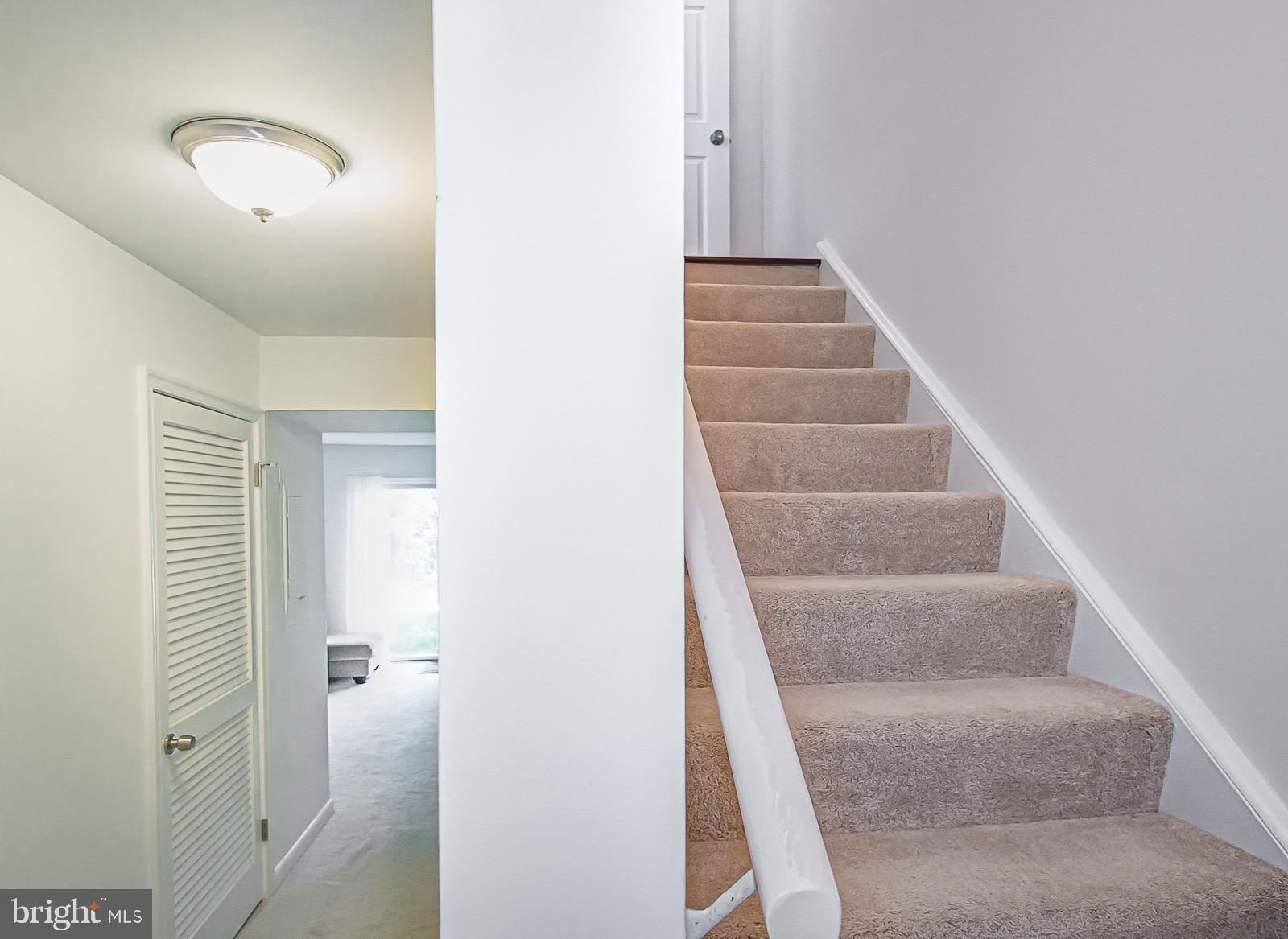1564 Goldenrain Court Reston, VA 20190 - Photo 28 of 36 Gallery Image 28