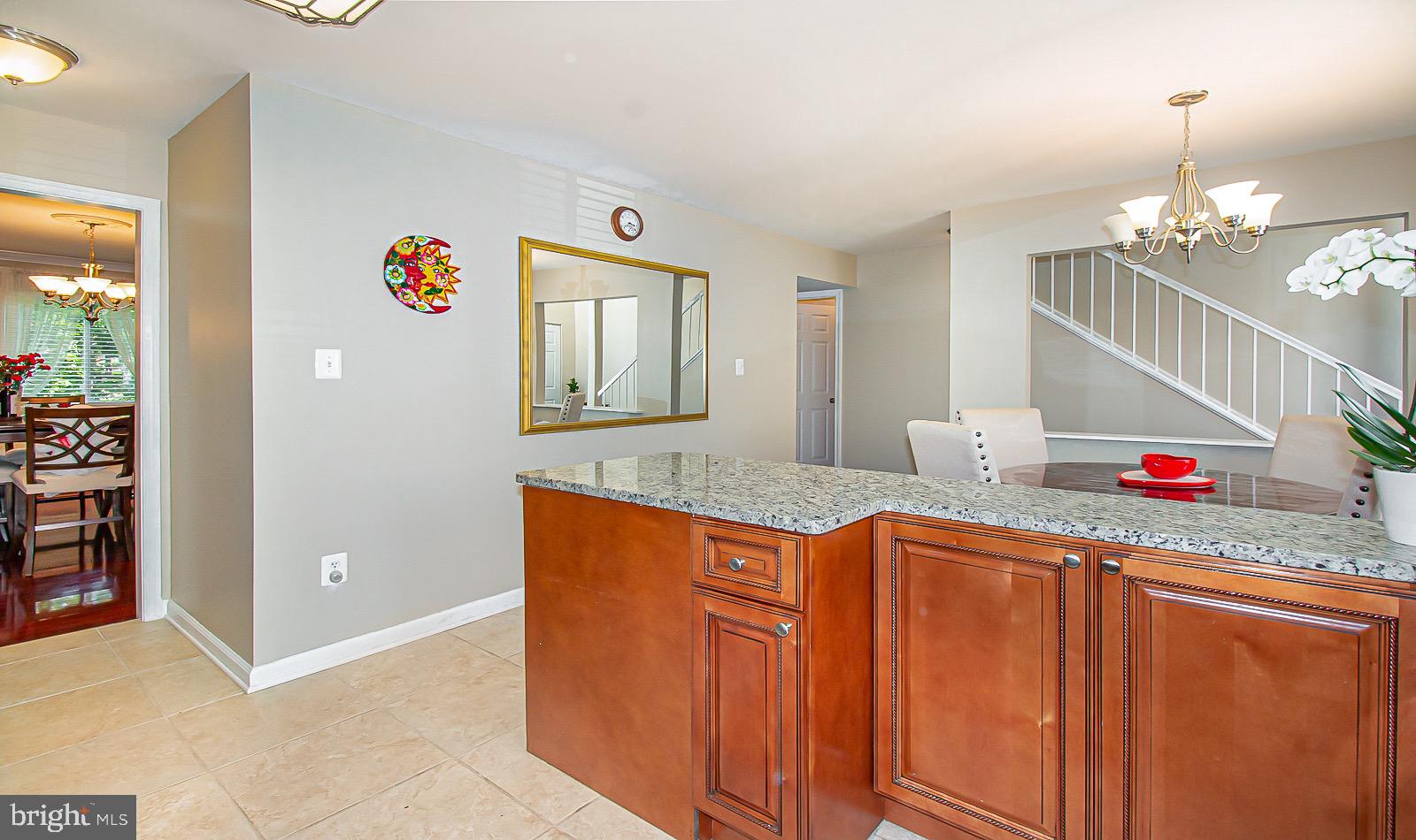 1564 Goldenrain Court Reston, VA 20190 - Photo 10 of 36 Gallery Image 10
