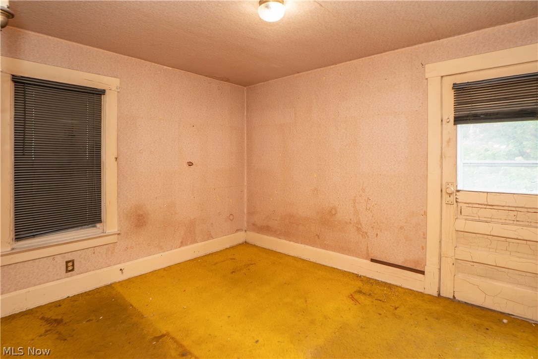 815 Broad Avenue Northwest Canton, OH 44708 - Photo 24 of 37 Bedroom 3