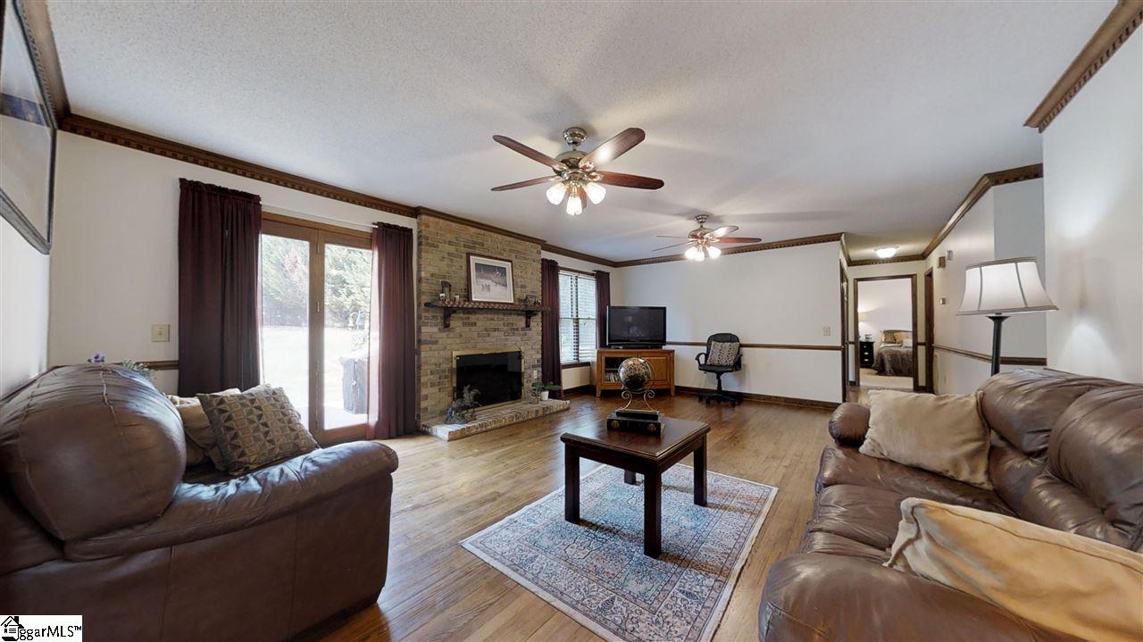 322 Sitton Road Easley, SC 29642 - Photo 8 of 35