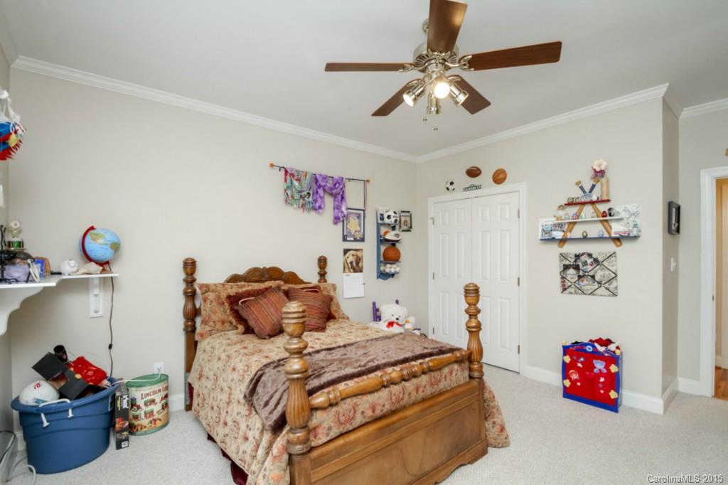 6601 Fox Ridge Circle Davidson, NC 28036 - Photo 11 of 21 Gallery Image 11