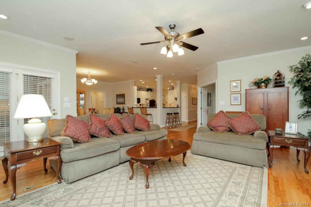 6601 Fox Ridge Circle Davidson, NC 28036 - Photo 15 of 21 Gallery Image 15