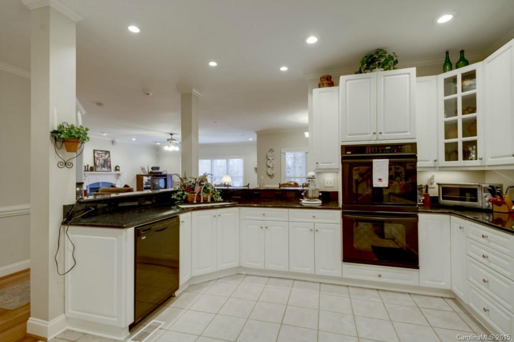 6601 Fox Ridge Circle Davidson, NC 28036 - Photo 9 of 21 Gallery Image 9