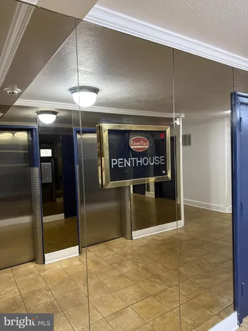 $169,999 | 1111 Arlington Boulevard, Unit 940, Arlington, VA 22209