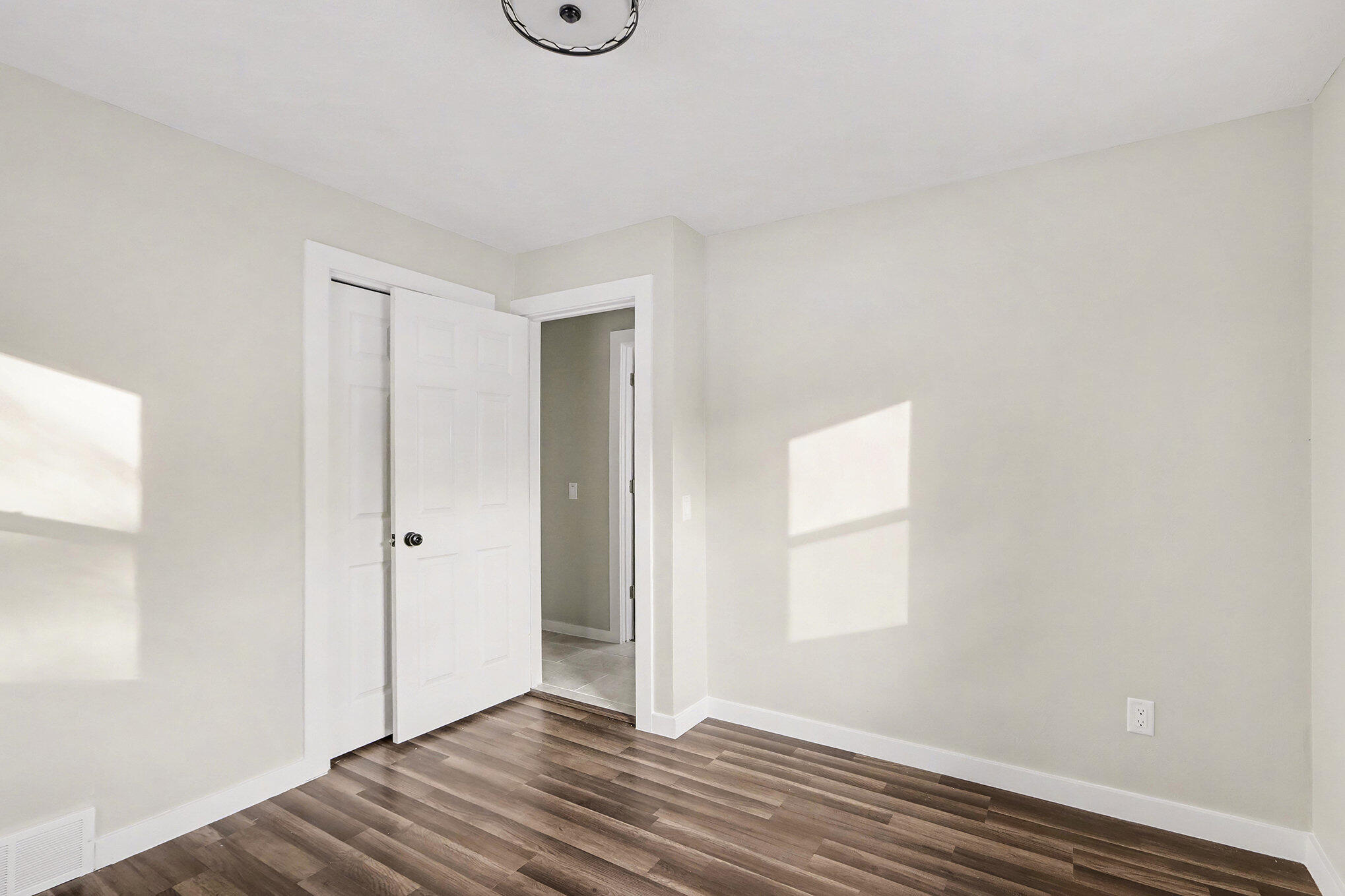 9624 South Sprinkle Road Portage, MI 49002 - Photo 15 of 30 009_file_809