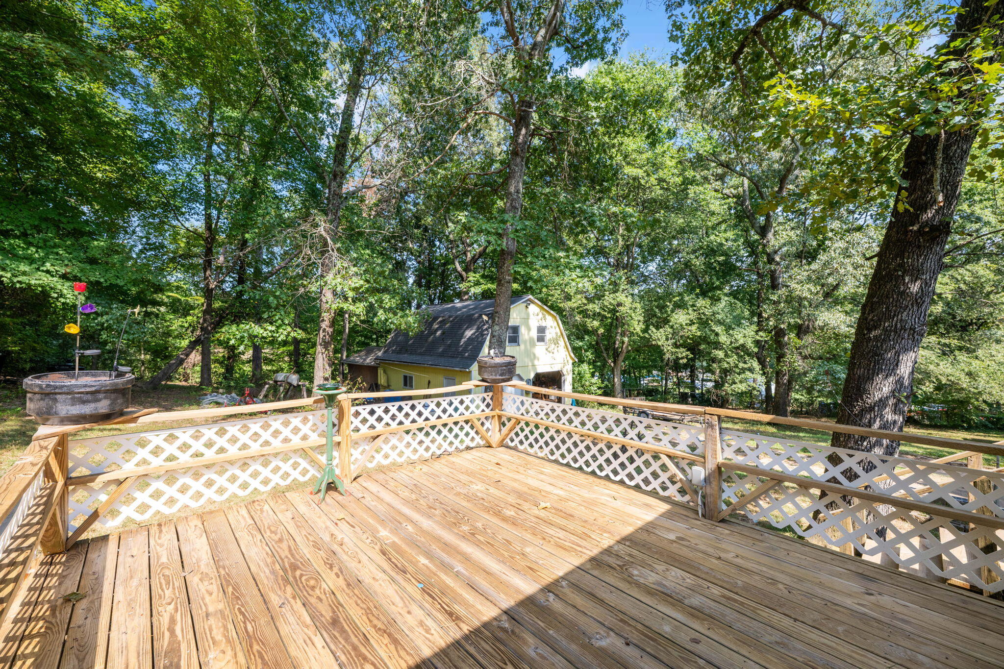 1045 Hillcrest Road Hixson, TN 37343 - Photo 34 of 46 Family Deck