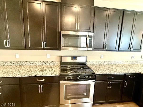 $2,150 | 2929 Tranquil Brook Avenue, Henderson, NV 89044