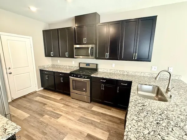 $2,150 | 2929 Tranquil Brook Avenue, Henderson, NV 89044