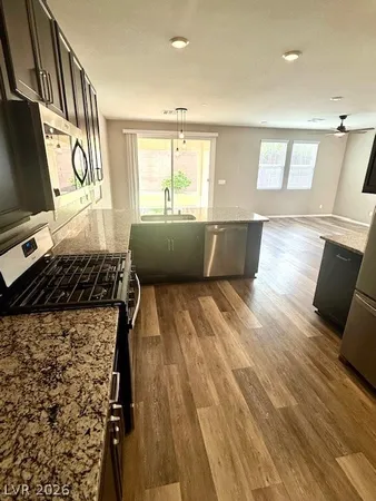 $2,150 | 2929 Tranquil Brook Avenue, Henderson, NV 89044