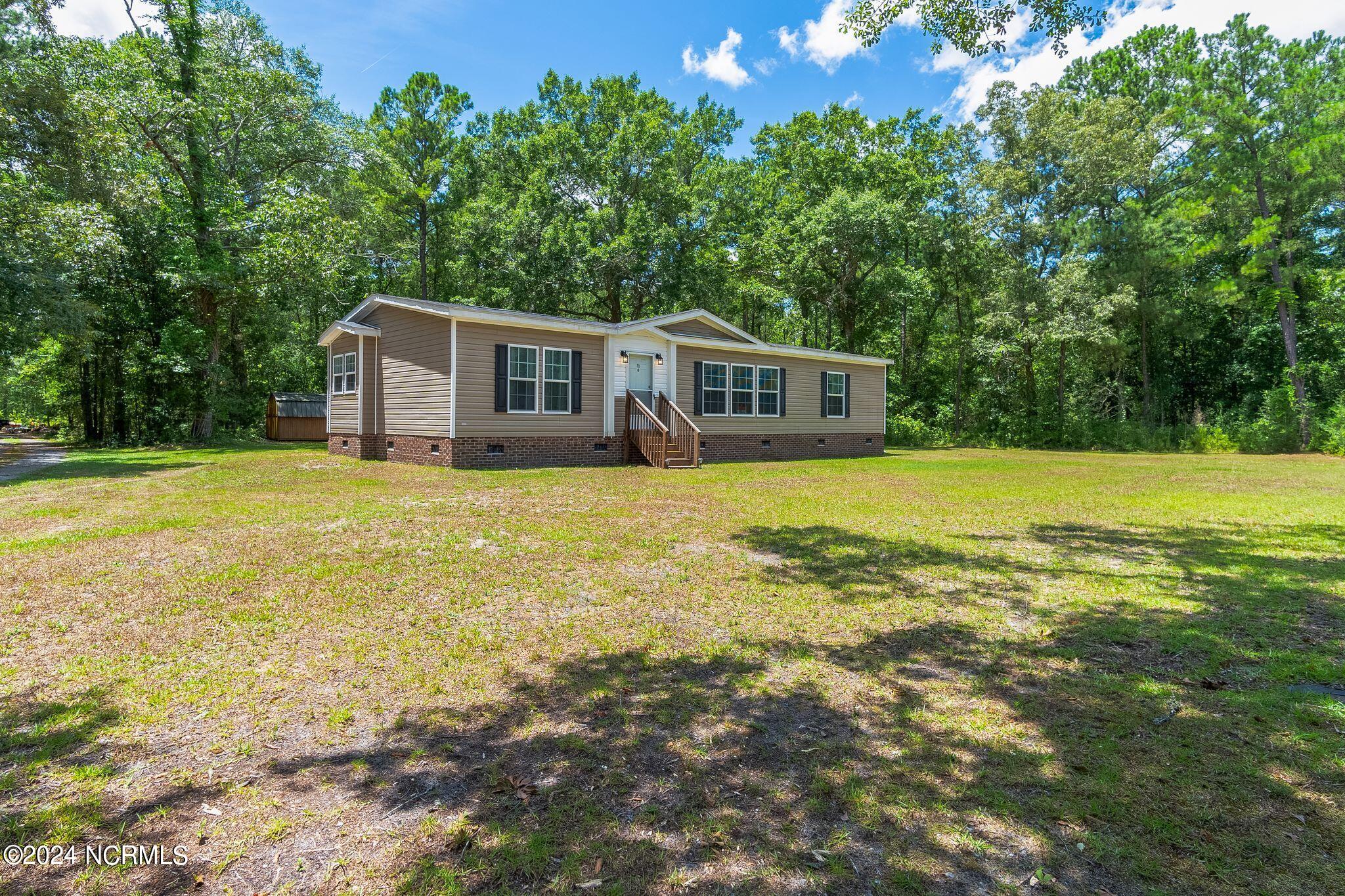 10320 Neuse Road Grantsboro, NC 28529 - Photo 7 of 55 Front