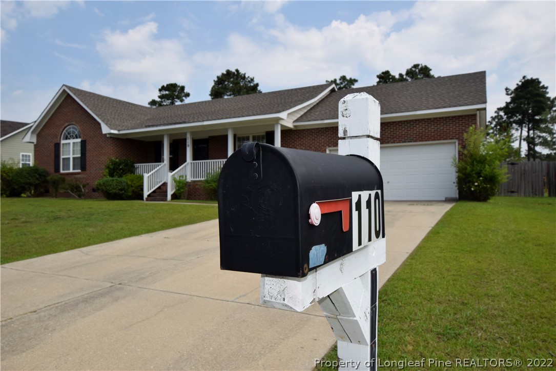 110 Inlet Drive Raeford, NC 28376 - Photo 3 of 40 Gallery Image 3