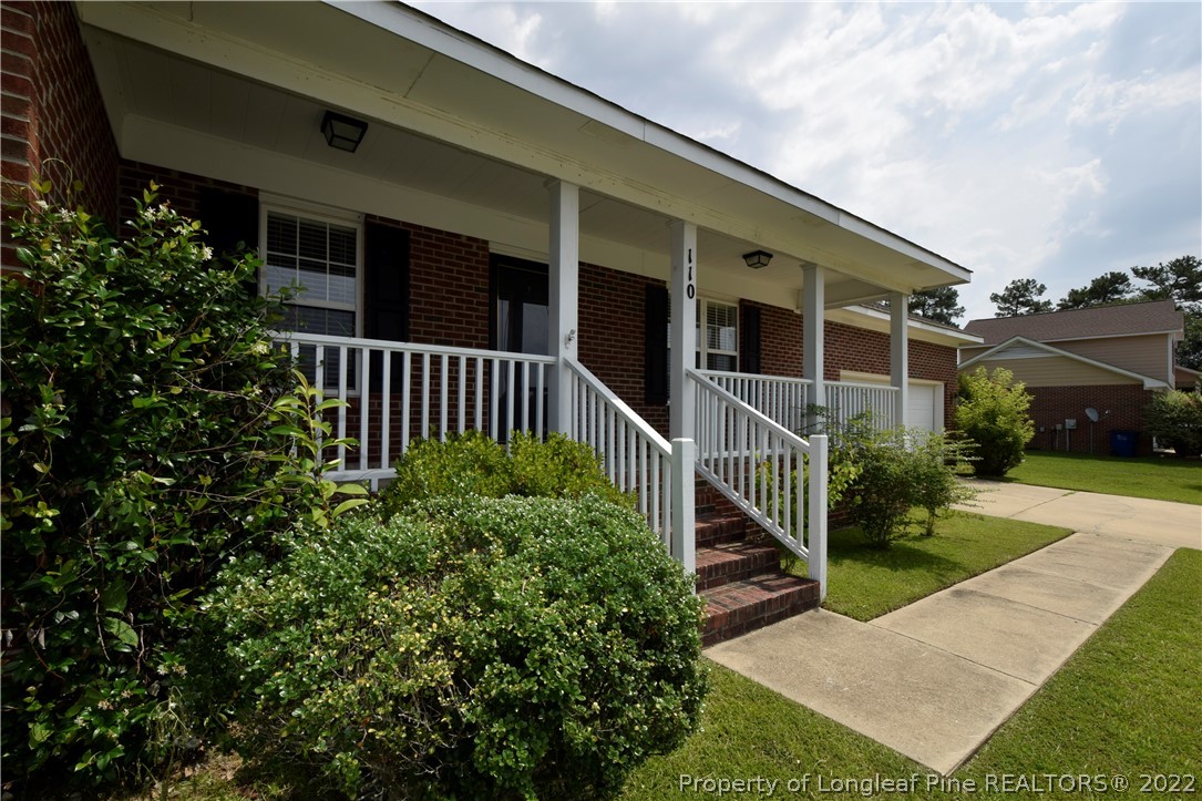 110 Inlet Drive Raeford, NC 28376 - Photo 5 of 40 Gallery Image 5