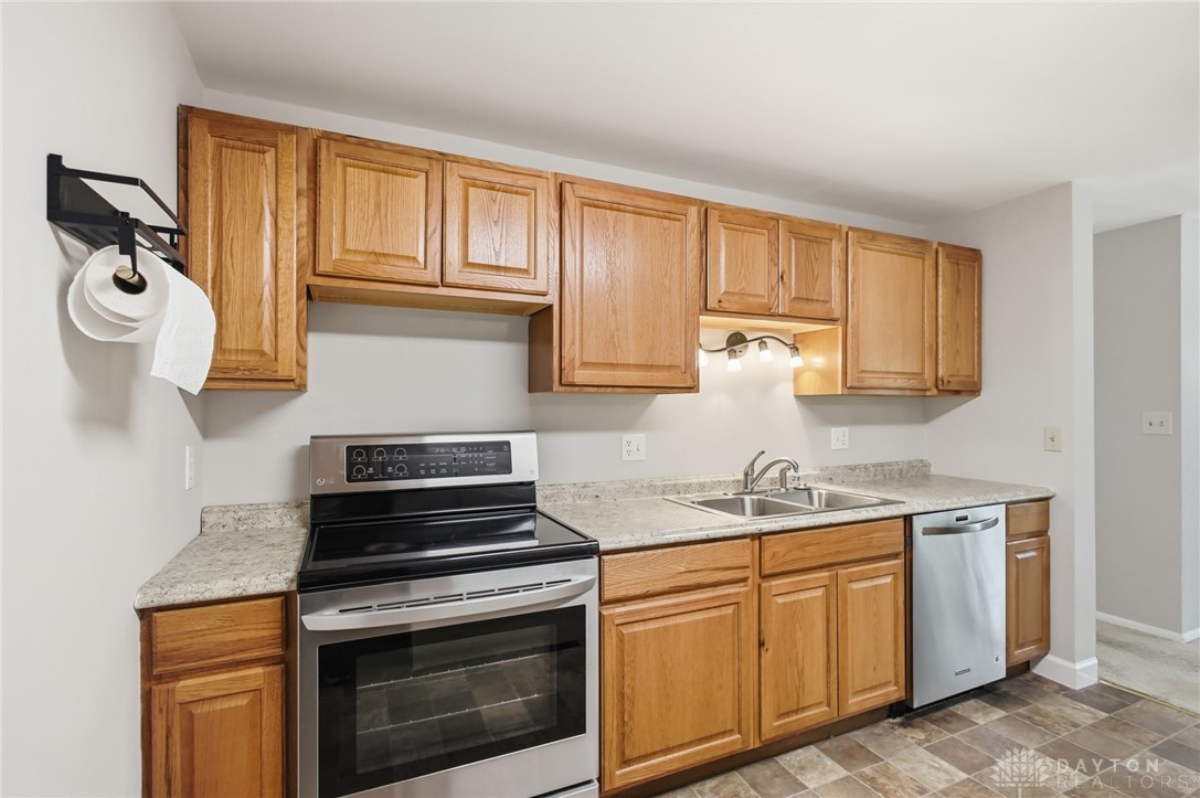 5490 Gander Road West Dayton, OH 45424 - Photo 15 of 43