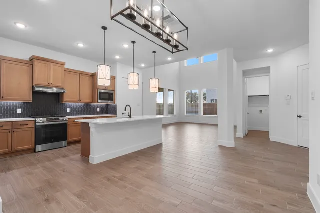 $503,990 | 10906 Skyway Lane, Missouri City, TX 77459