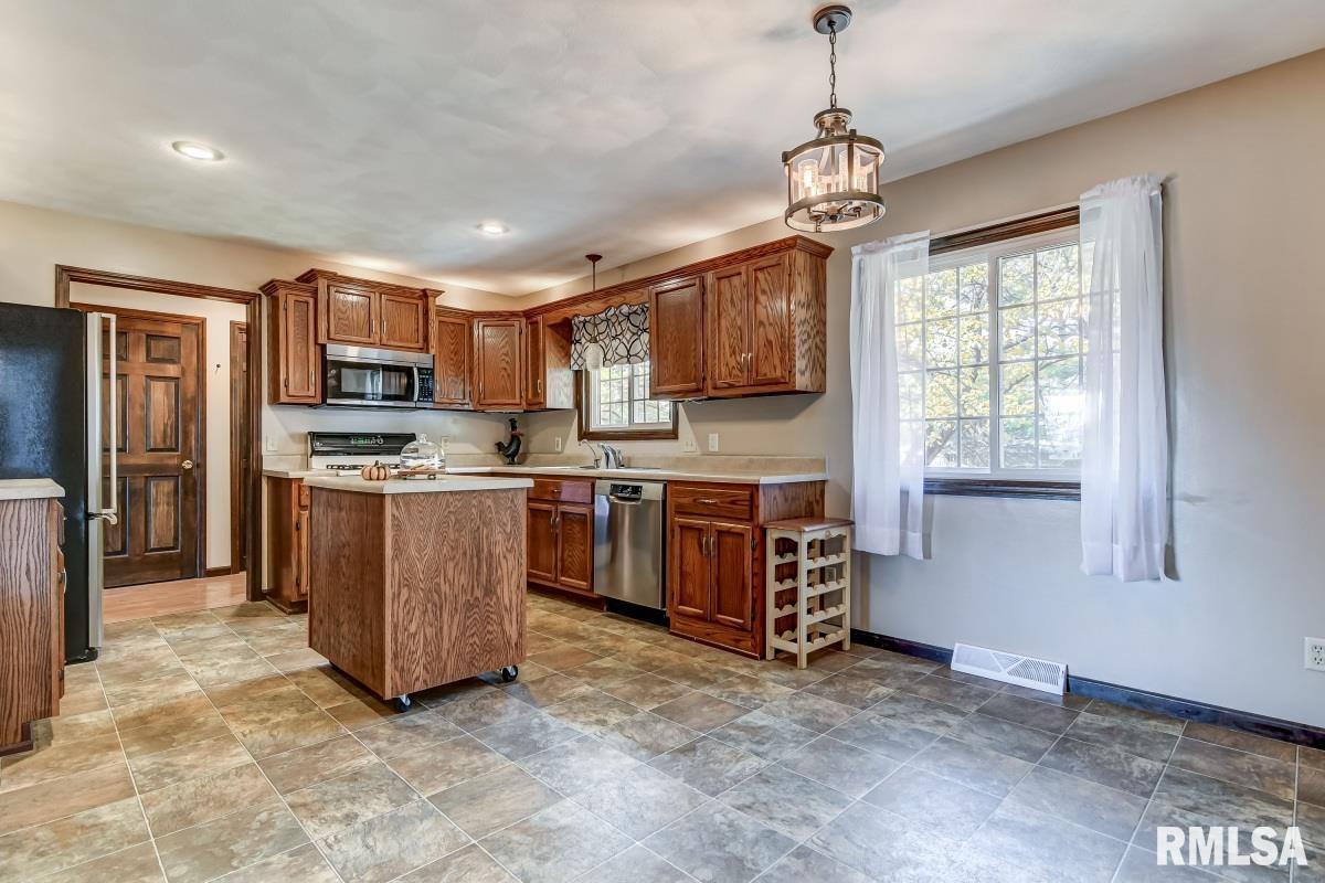 4115 South 3rd Street Springfield, IL 62703 - Photo 6 of 32 Gallery Image 6
