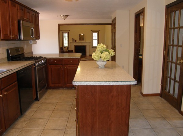 12 Padden Road Franklin, MA 02038 - Photo 11 of 30 Gallery Image 11