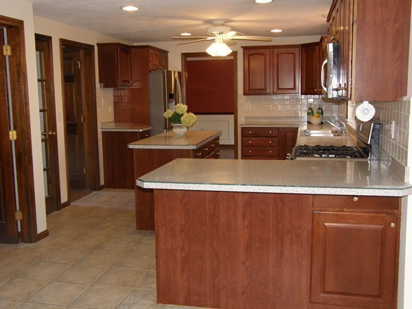 12 Padden Road Franklin, MA 02038 - Photo 8 of 30 Gallery Image 8