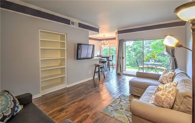 $1,395 | 6000 Shepherd Mountain Cove, Unit 2106, Austin, TX 78730
