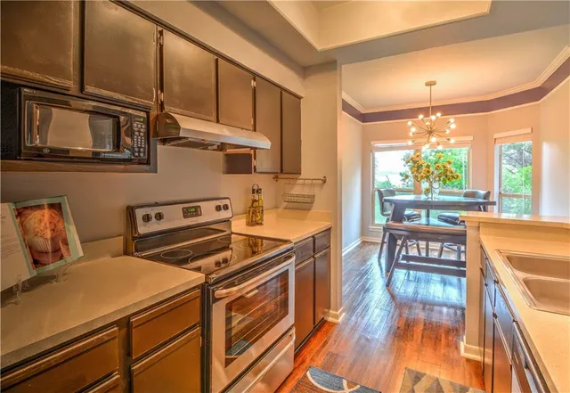 $1,395 | 6000 Shepherd Mountain Cove, Unit 2106, Austin, TX 78730