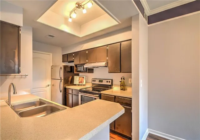 $1,395 | 6000 Shepherd Mountain Cove, Unit 2106, Austin, TX 78730