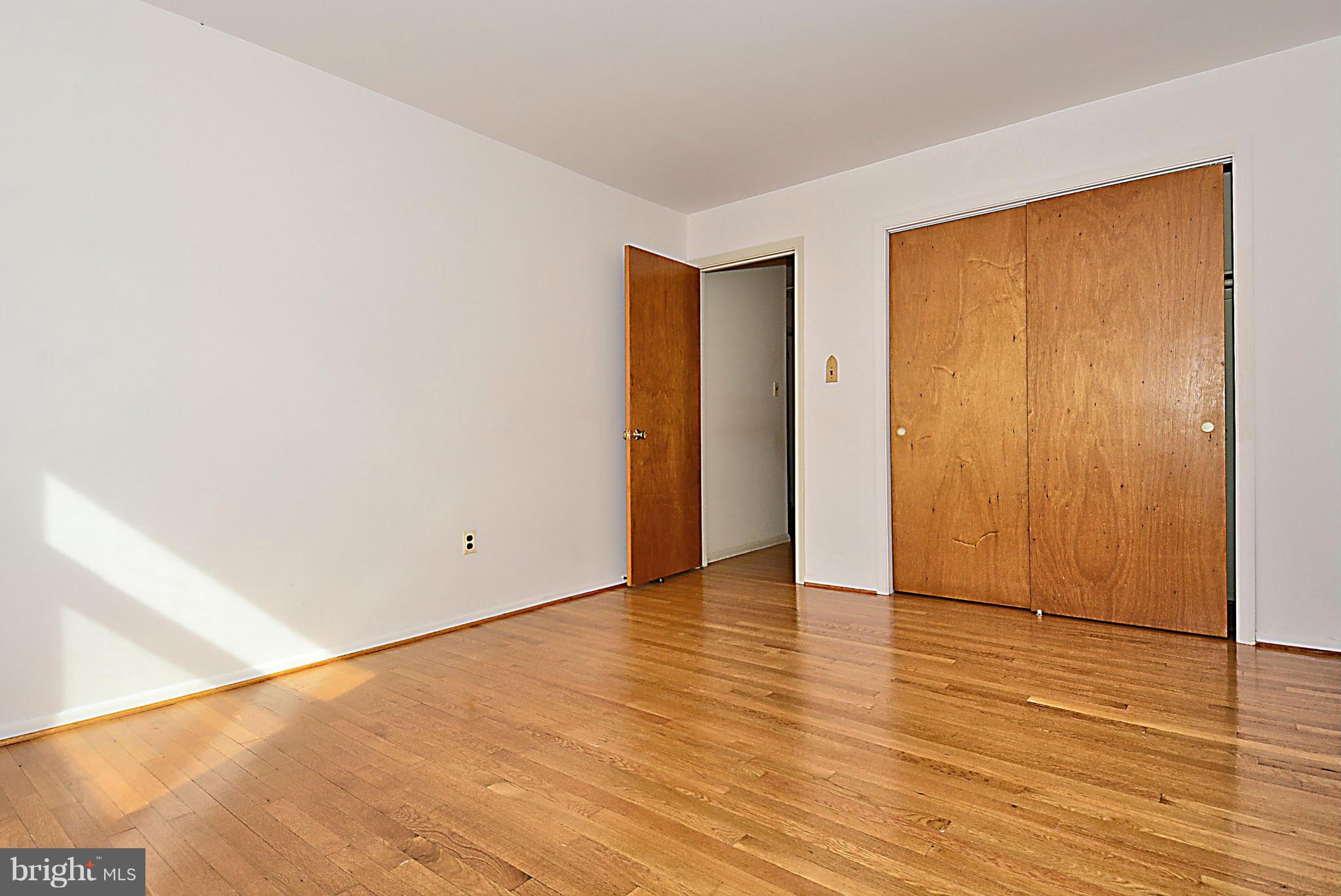 19420 Treadway Road Brookeville, MD 20833 - Photo 19 of 30 Bedroom