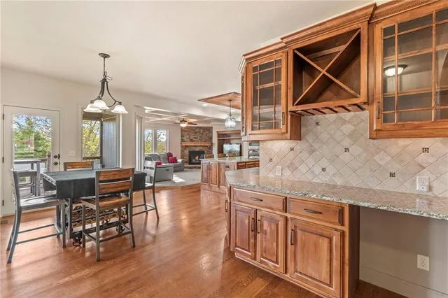 $900,000 | 11729 South Barth Road, Olathe, KS 66061