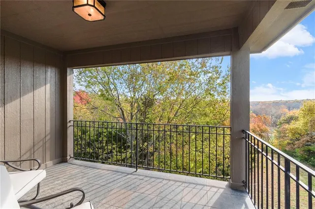 $900,000 | 11729 South Barth Road, Olathe, KS 66061