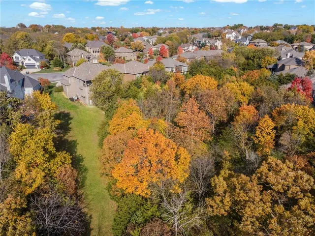 $900,000 | 11729 South Barth Road, Olathe, KS 66061