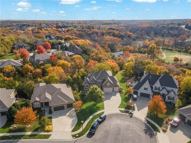 $900,000 | 11729 South Barth Road, Olathe, KS 66061