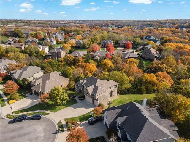 $900,000 | 11729 South Barth Road, Olathe, KS 66061