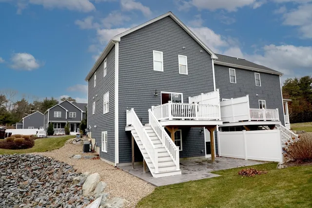 $539,900 | 3 Old Field Way, Unit 3, Lakeville, MA 02347