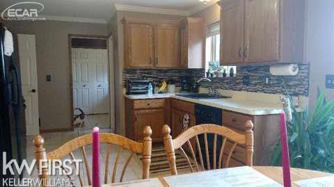 5255 Reid Road Swartz Creek, MI 48473 - Photo 23 of 30 20443456-22.JPG