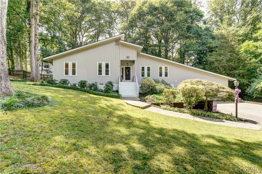 3116 Kenmore Road Richmond, VA 23225 - Photo 1 of 27 Gallery Image 1