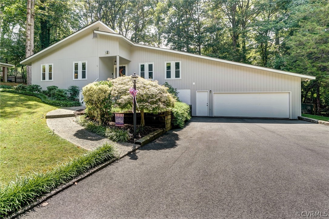 3116 Kenmore Road Richmond, VA 23225 - Photo 2 of 27 Gallery Image 2
