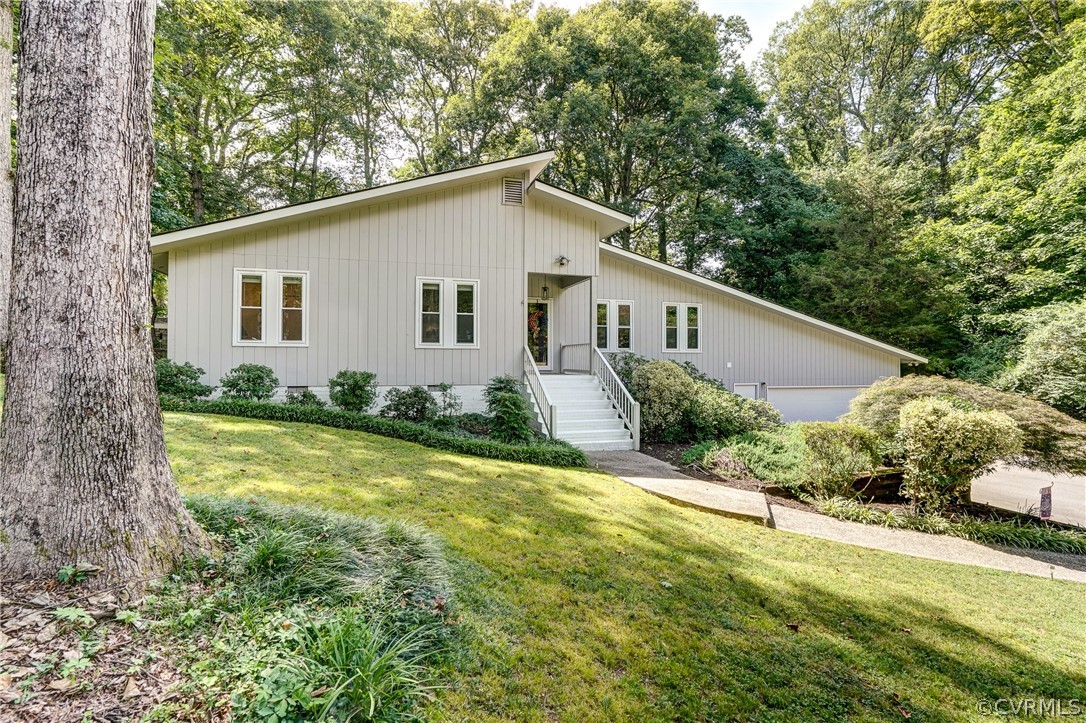 3116 Kenmore Road Richmond, VA 23225 - Photo 3 of 27 Gallery Image 3