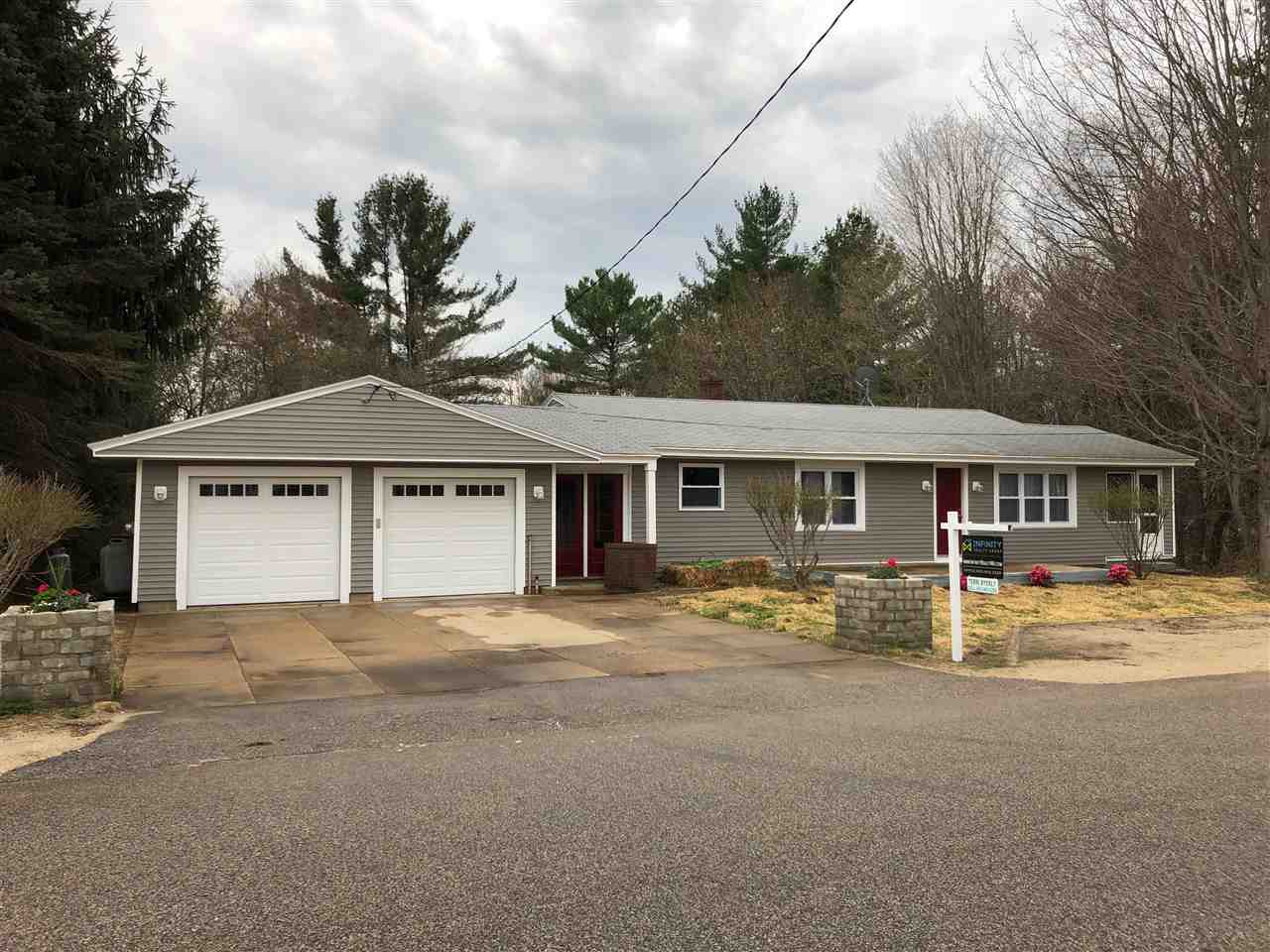 18 Felker Street Rochester, NH 03839 - Photo 3 of 23