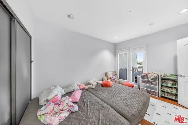 $660,000 | 1026 South Oxford Avenue, Unit 302, Los Angeles, CA 90006