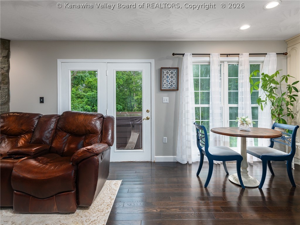 403 Rough Ridge Road Hurricane, WV 25526 - Photo 10 of 25 Gallery Image 10