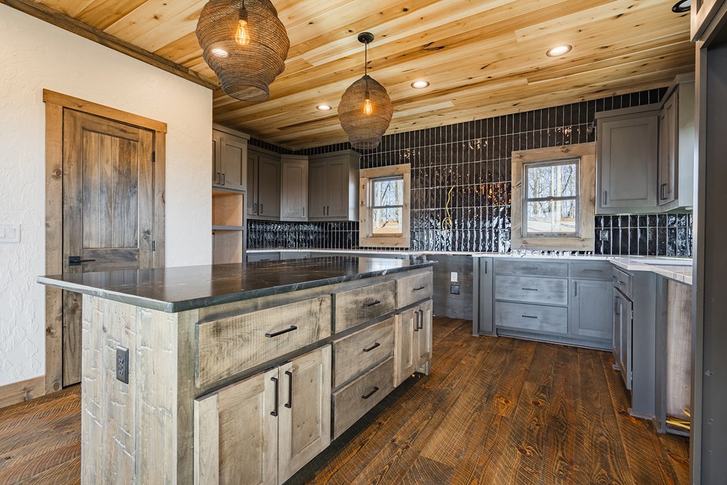 925 Heards Ridge Morganton, GA 30560 - Photo 20 of 70 Gallery Image 20