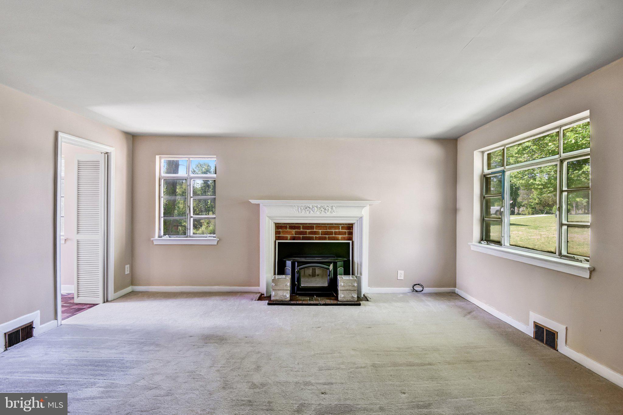 8083 Frytown Road Warrenton, VA 20187 - Photo 11 of 36 Gallery Image 11