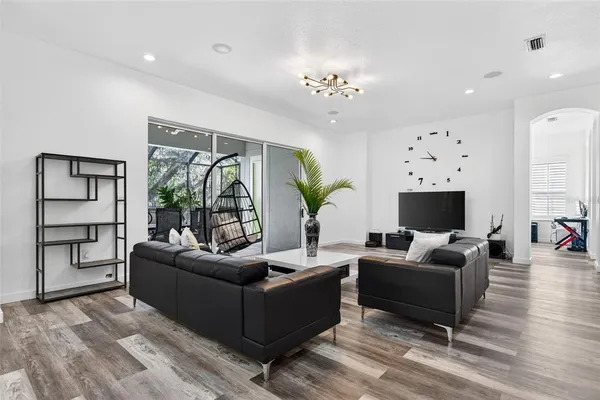 $1,150,000 | 8111 Santa Rosa Court, Sarasota, FL 34243