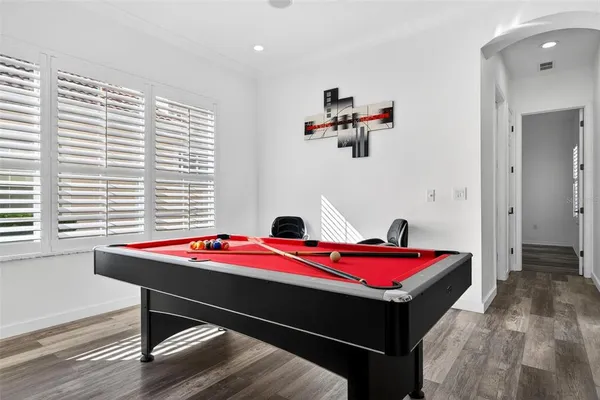 $1,150,000 | 8111 Santa Rosa Court, Sarasota, FL 34243