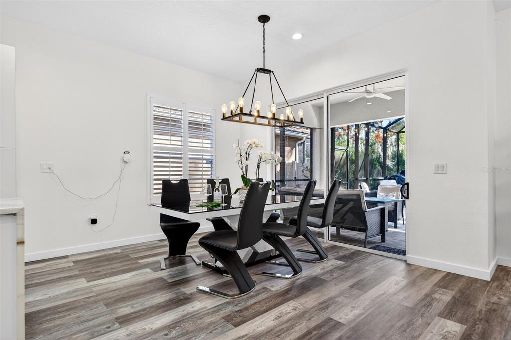 8111 Santa Rosa Court Sarasota, FL 34243 - Photo 29 of 95